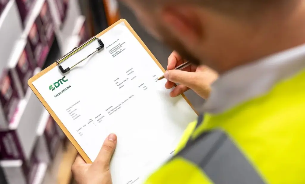 Stock Control Vending Machines: A Smarter Way to Manage Consumables 4 Compliance